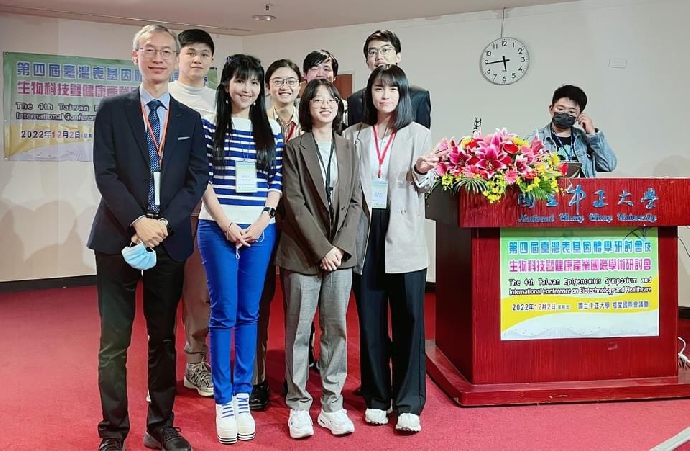 【公關組】興大食生系蔣恩沛團隊參與3場國際研討會競賽榮獲13項榮譽