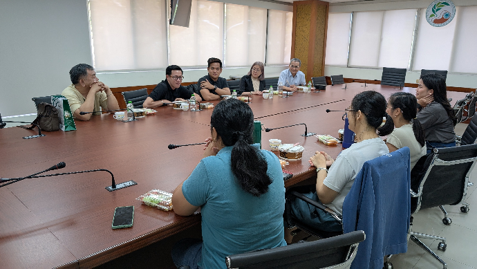 菲律賓伊莎貝拉州立大學(Isabela State University) Artemio A. Martin院長、Isagani P. Angeles國際事務主任、Jerald M. Velasco學程主任與本院國際生(菲律賓)交流