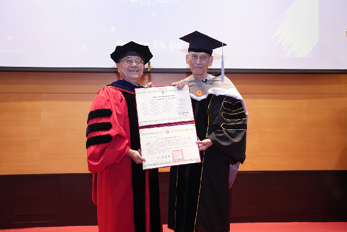國際預測大師林英祥獲頒中興大學名譽管理學博士學位