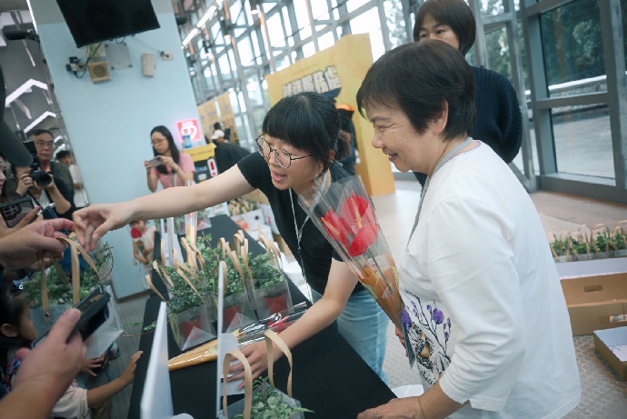 新創花卉×運動熱潮！常春藤〈皮卡啾〉從國慶到職棒、職籃跨界綻放