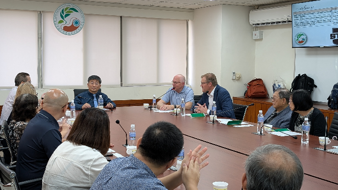 美國猶他州立大學奎尼農業與自然資源學院(Quinney College of Agriculture and Natural Resources)代表團蒞院交流