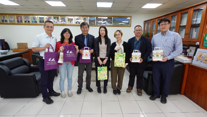 歡迎日本麻布大學(Azabu University)動物應用科學系Dr. Chihiro KASE、Dr. Maki KAMOSHITA蒞院